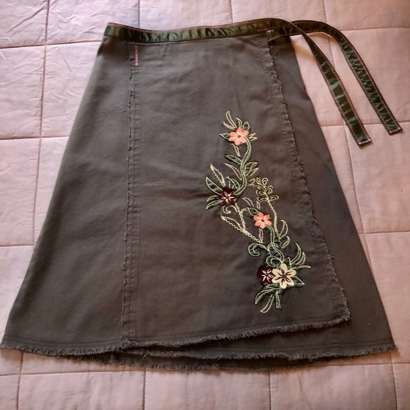 Billabong midi wrap skirt - Picture 1 of 3
